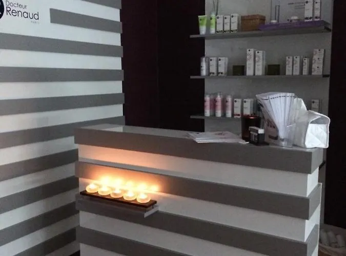 Esprit De Bed & Breakfast 4*